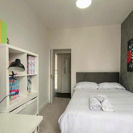 Beautiful 3Bd Flat In Archway Londonアパートメント エクステリア 写真