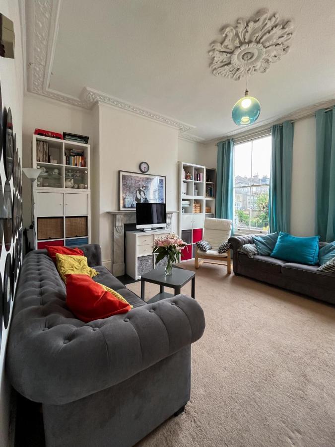 Beautiful 3Bd Flat In Archway Londonアパートメント エクステリア 写真