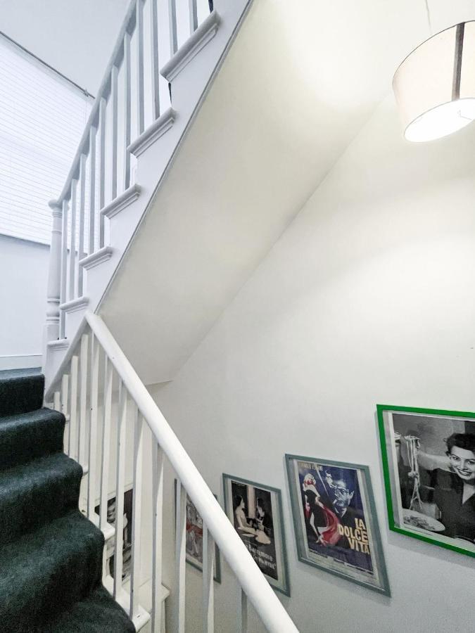 Beautiful 3Bd Flat In Archway Londonアパートメント エクステリア 写真
